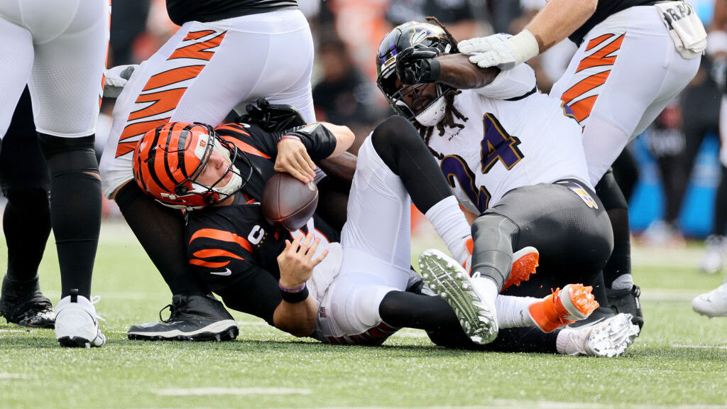 Titans hold Joe Burrow, Bengals to 3 points: Time for Cincinnati to  seriously worry? - The Athletic